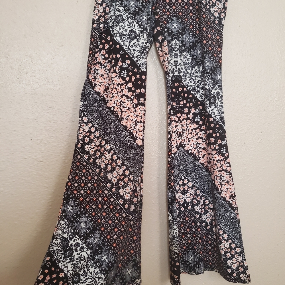 No boundaries pants